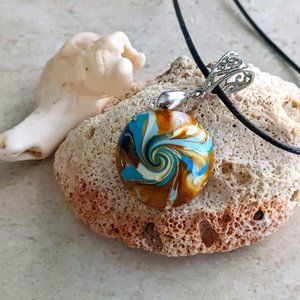 Beautiful Beachy Swirl Necklace